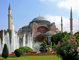 350px-Turkey-3019_-_Hagia_Sophia_(2216460729)