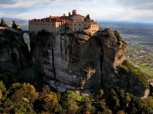 meteora-monastery-greece_60700_990x742