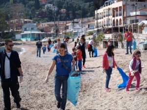 ΚΑΘΑΡΙΣΜΟΣ ΠΑΡΑΛΙΑΣ ΜΠΕΝΙΤΣΩΝ (2)