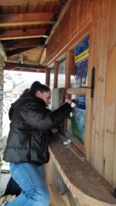 Περίπτερο Info Point για ευρωεκλογές στην κεντρική πλατεία Μετσόβου 2